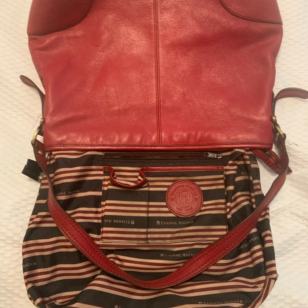 Etienne Aigner this item